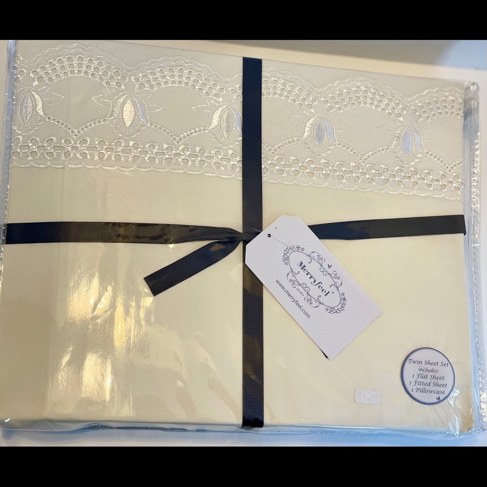 Embroidered Twin Sheet Set Merry Feel Cotton New